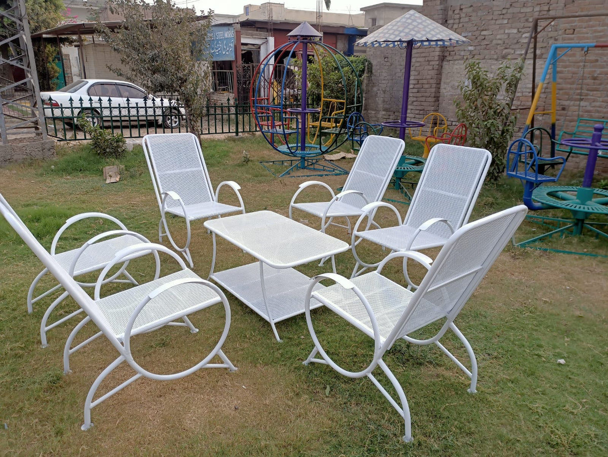White Mesh Outdoor Lounge Set