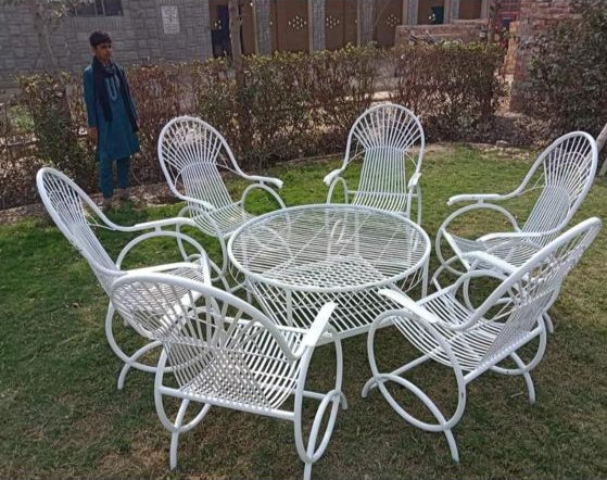 White Round Metal Patio Set